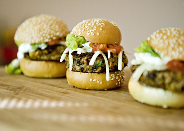 Black Bean Sliders (Easy Vegan Sliders)
