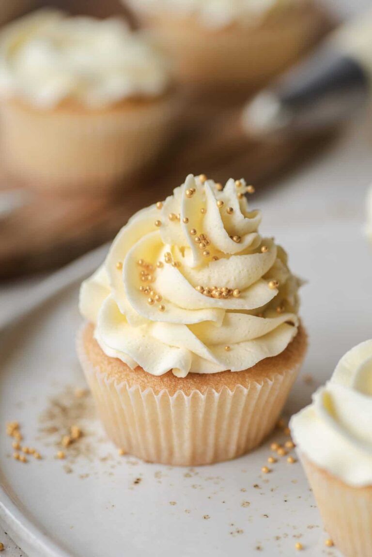 Sour Cream Frosting | Baked Bree