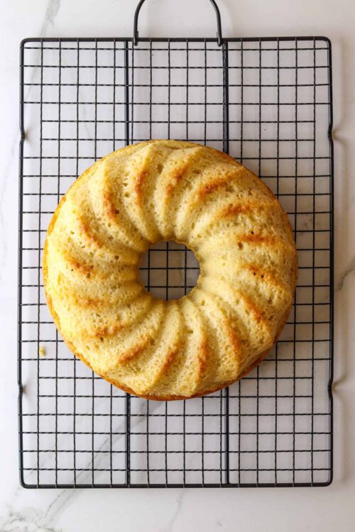 Buttermilk cake ring, baked bree, delicious homemade cake, golden cake, bakery-style dessert.