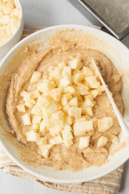 Creamy apple cinnamon filling for baking or dessert recipes. Perfect for pies, tarts, and cobblers. Fresh apples mixed with cinnamon and sugar.