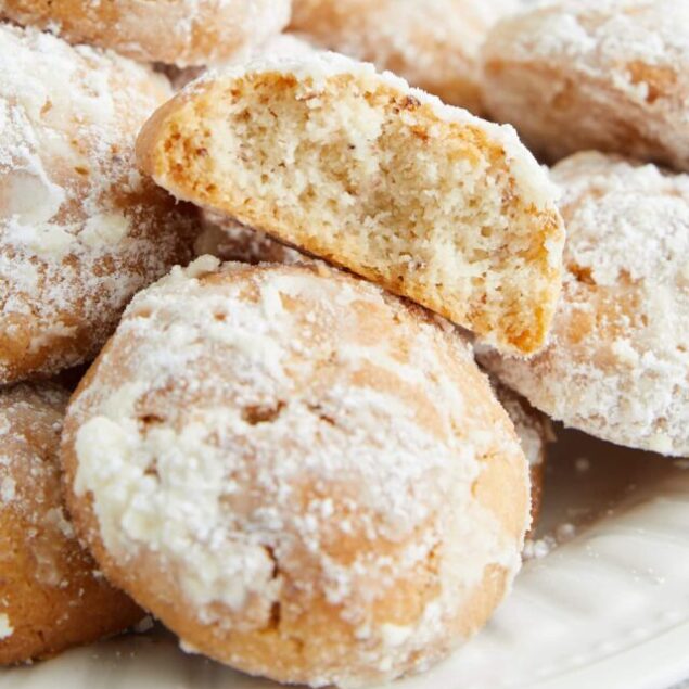 cropped-a-italian_wedding_cookies-feature-1.jpeg