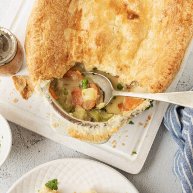 cropped-vegetarian_pot_pie-feature-1-2.jpeg