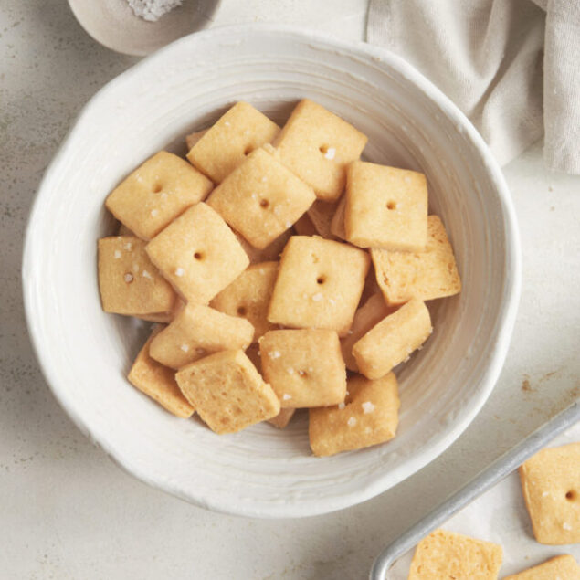 cropped-a-cheese_crackers_recipe-feature-1.jpeg