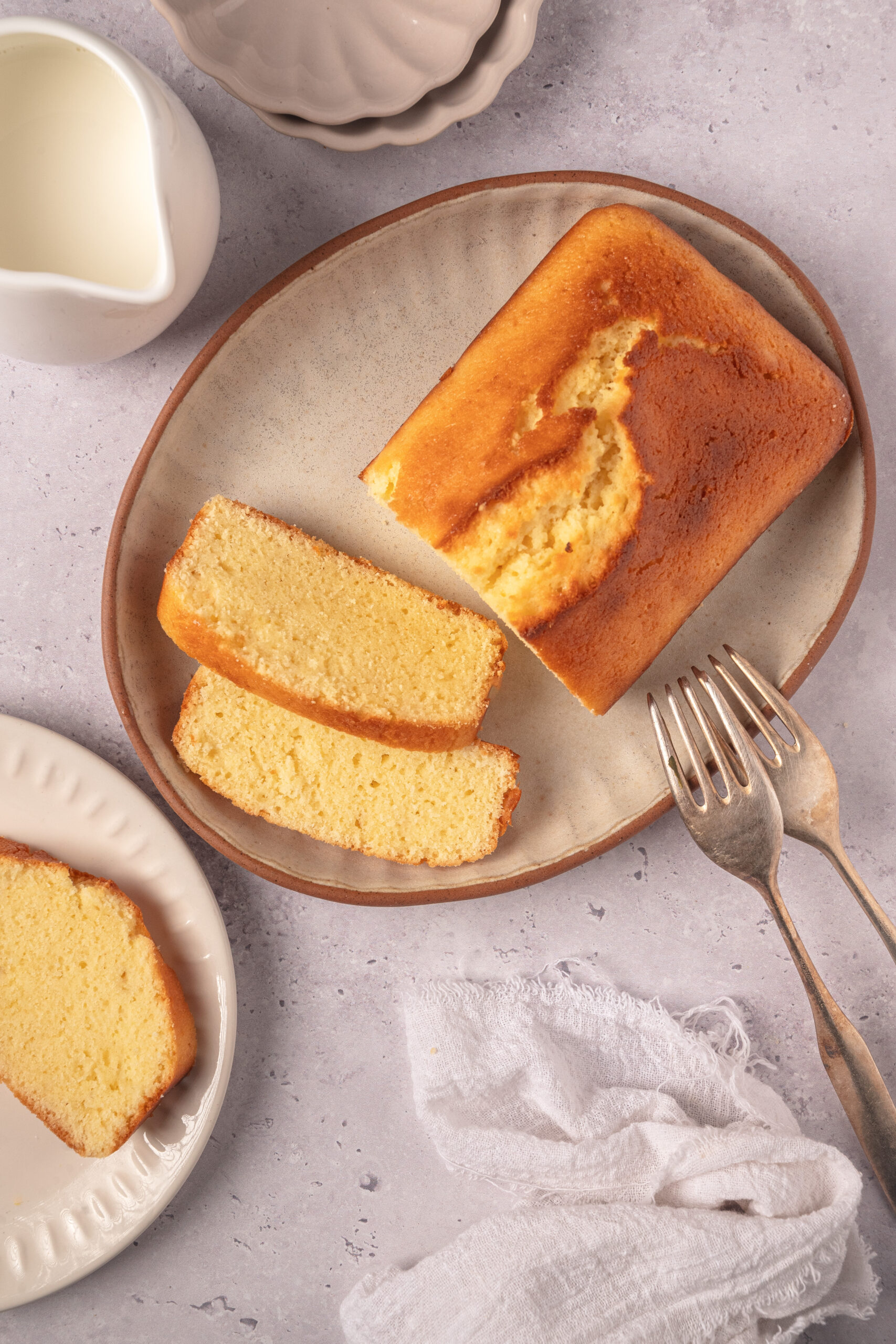 Mini Pound Cake - bakedbree